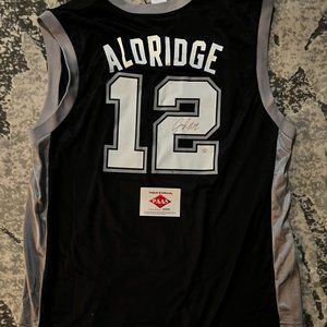Lamarcus Aldridge Autographed Spurs Jersey with JAAS Authentication